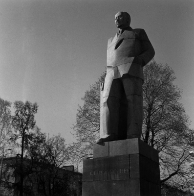 Monument in Petrozavodsk