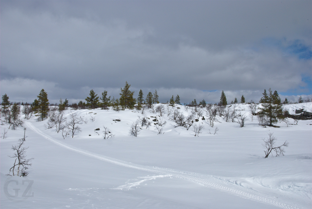 Skiing to Hannukuru