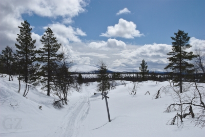 Skiing to Hannukuru